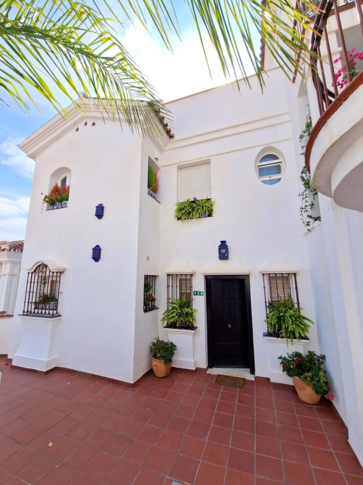 Ferienwohnung Sun & Palms - Cozy Flat In Quiet Neighbourhood With A Great Pool Area Málaga Exterior foto