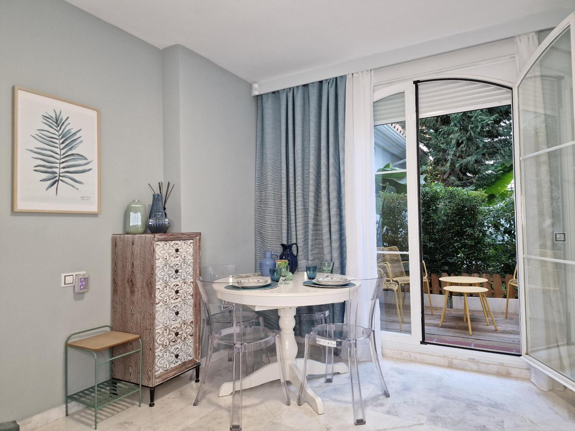 Ferienwohnung Sun & Palms - Cozy Flat In Quiet Neighbourhood With A Great Pool Area Málaga Exterior foto