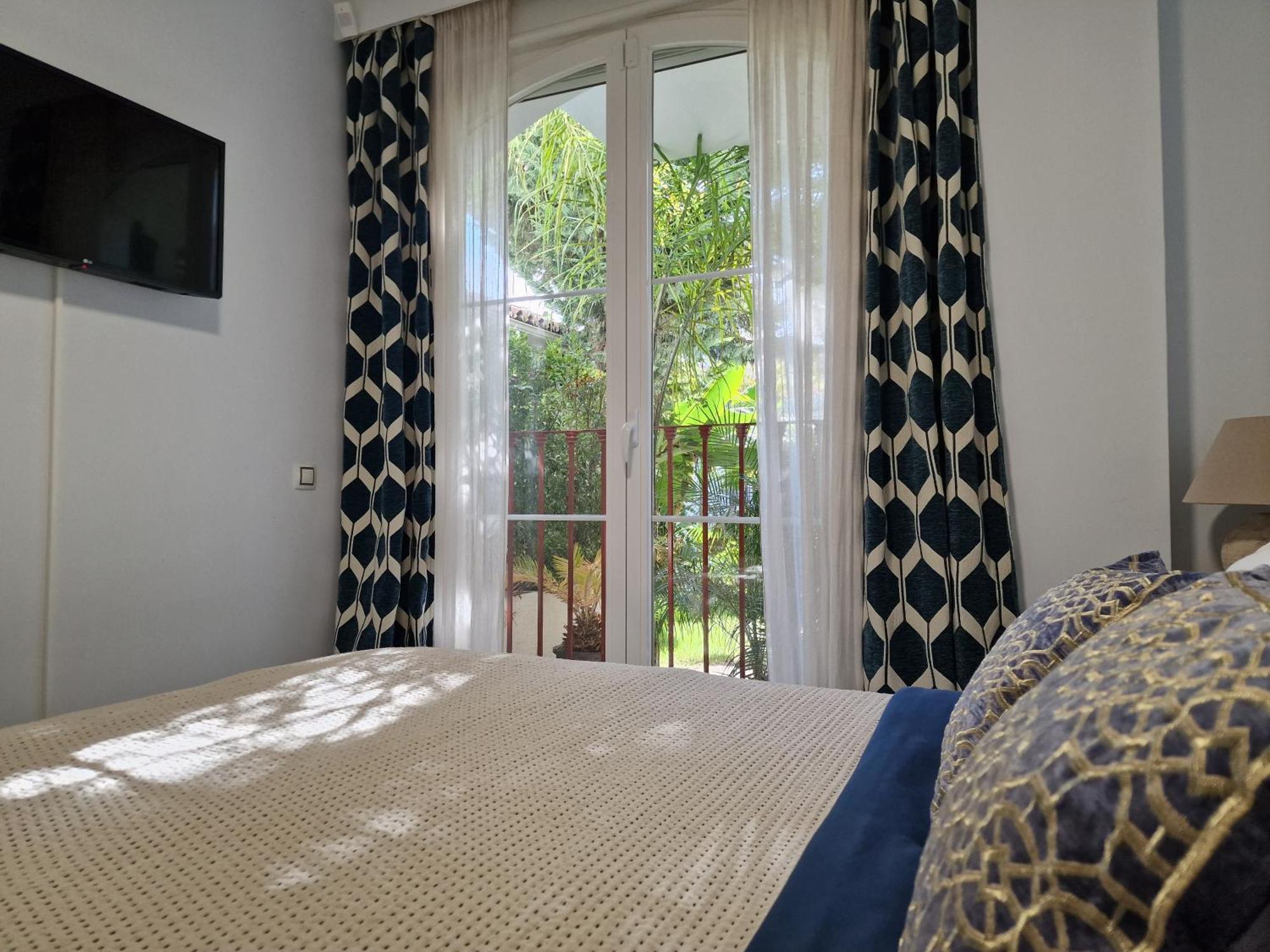 Ferienwohnung Sun & Palms - Cozy Flat In Quiet Neighbourhood With A Great Pool Area Málaga Exterior foto