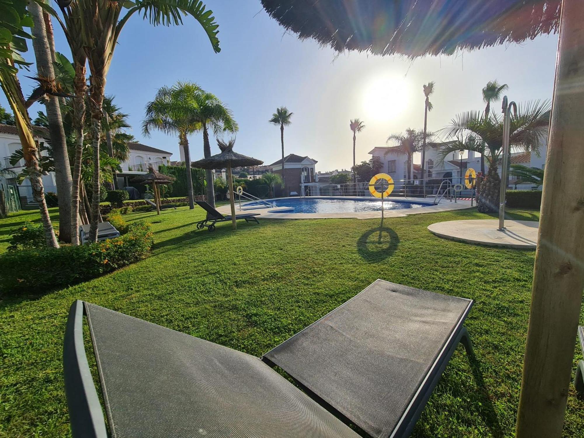 Ferienwohnung Sun & Palms - Cozy Flat In Quiet Neighbourhood With A Great Pool Area Málaga Exterior foto