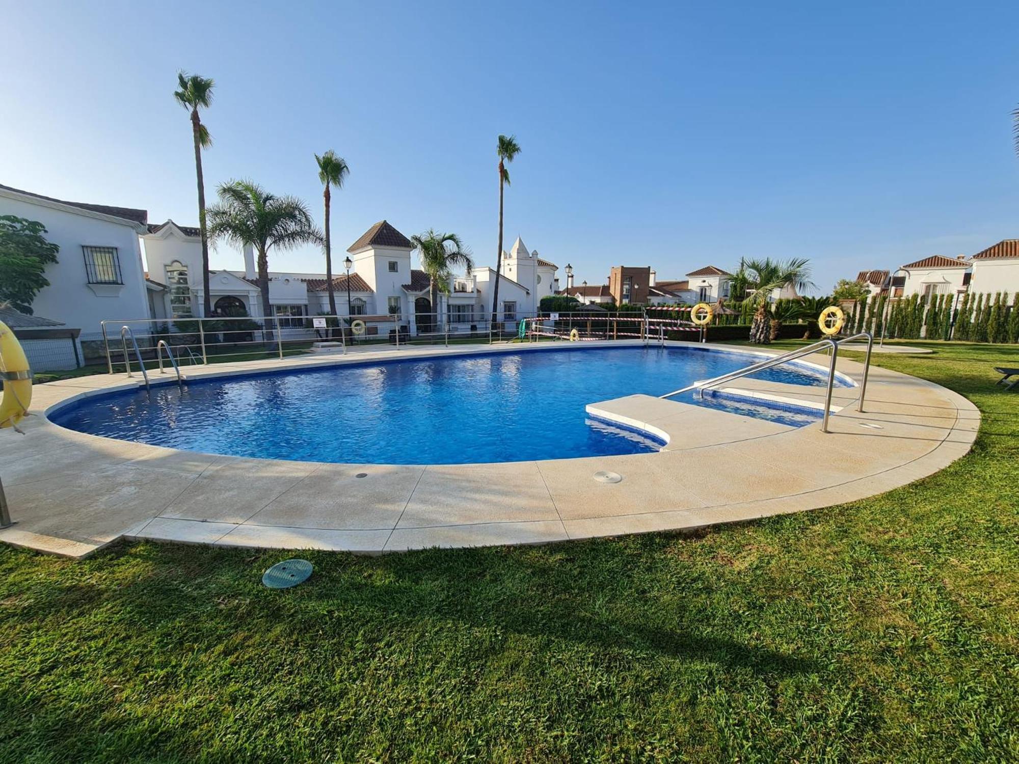 Ferienwohnung Sun & Palms - Cozy Flat In Quiet Neighbourhood With A Great Pool Area Málaga Exterior foto