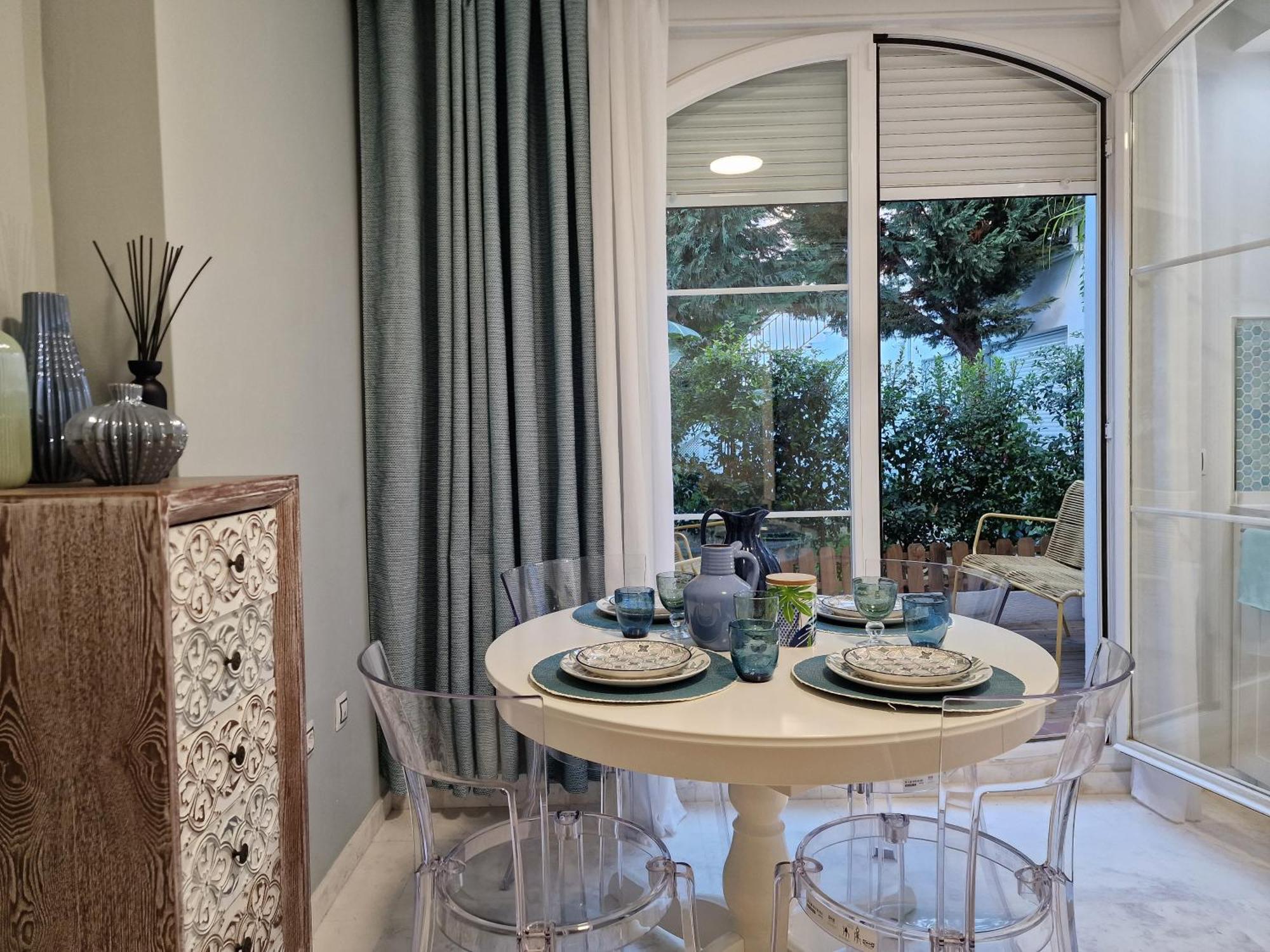 Ferienwohnung Sun & Palms - Cozy Flat In Quiet Neighbourhood With A Great Pool Area Málaga Exterior foto